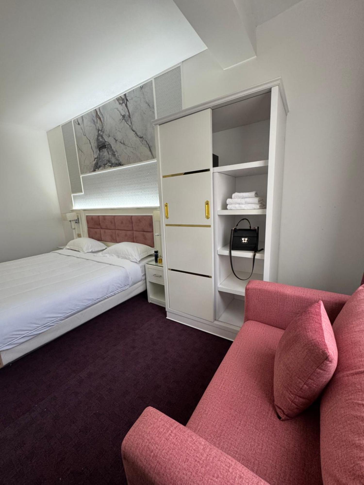Hotel Grand Paris Villejuif Buitenkant foto