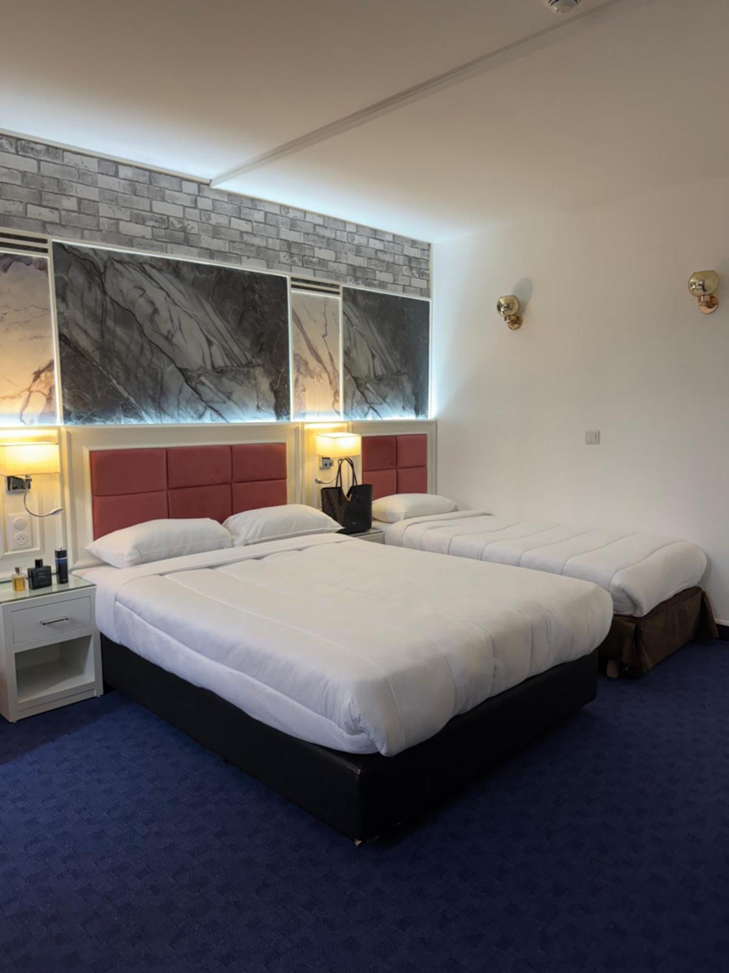 Hotel Grand Paris Villejuif Buitenkant foto